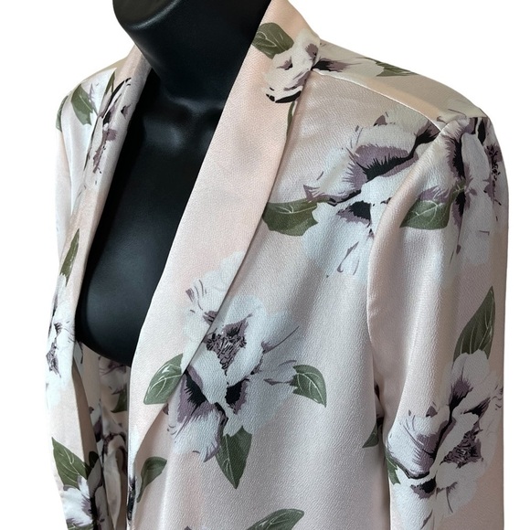 Guc Streetwear Society lightweight blazer, flowered, baby pink, size small. - Picture 2 of 11